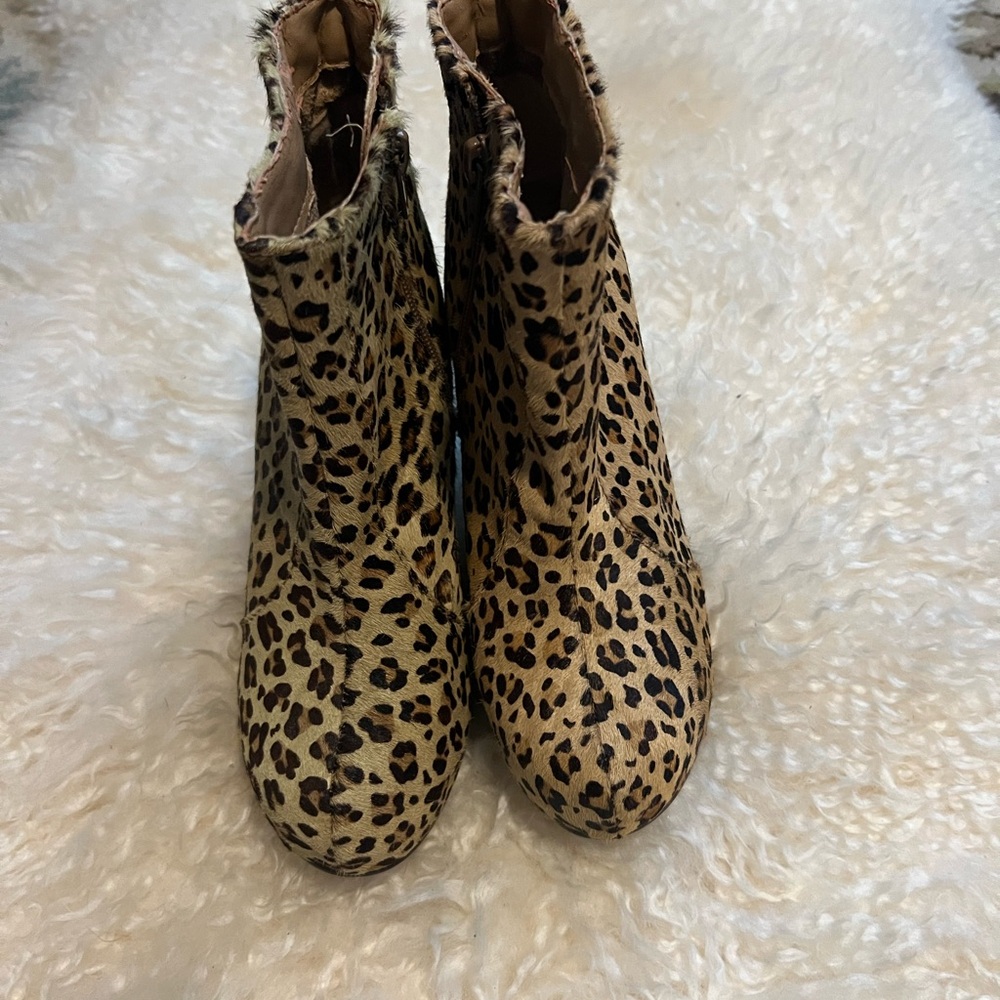 Jeffrey Campbell 'Pixie Fur' Leopard Print Wedge … - image 2